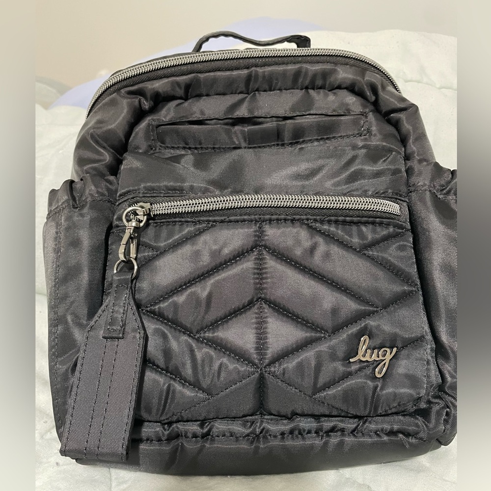 Lug Alpine in midnight black in UC.  Read description